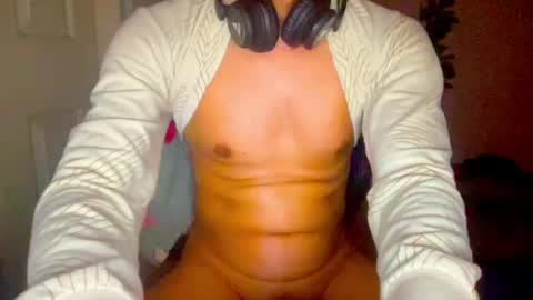 Snapshot of hotsexythighs chatting on 10.20.25 Jack online show from 10.20.25