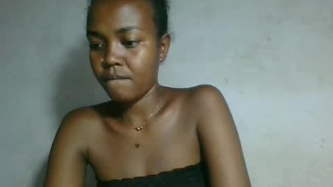 Snapshot of hotskinny98 chatting on 03.01.26 hotskinny98 online show from 03.01.26