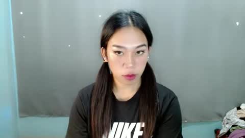 Snapshot of hott_cumforyou chatting on 02.15.25 jelaigrande  online show from 02.15.25