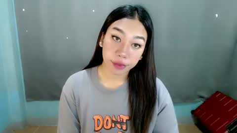 Snapshot of hott_cumforyou chatting on 02.20.25 jelaigrande  online show from 02.20.25