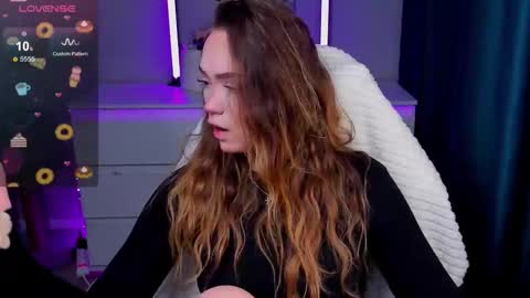 hello Im Eva online show from 03.11.26