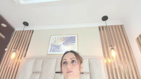 Natalie  online show from 09.23.25