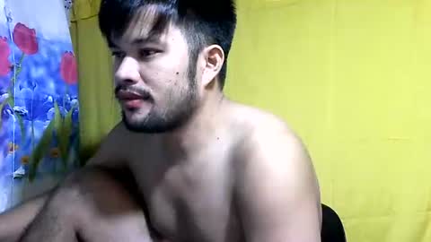 Snapshot of hottestpinoy2323 chatting on 05.31.26 HottestPinoy32 online show from 05.31.26