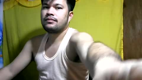 Snapshot of hottestpinoy2323 chatting on 06.16.26 HottestPinoy32 online show from 06.16.26