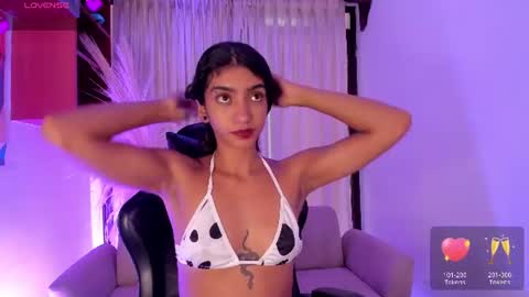 Snapshot of hottie_veronica chatting on 07.07.26 Veronica independent model online show from 07.07.26
