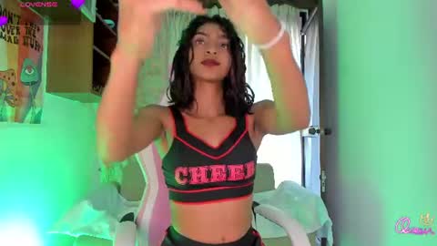 Snapshot of hottie_veronica chatting on 07.10.26 Veronica independent model online show from 07.10.26