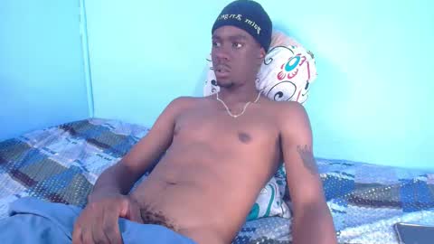 independent Model online show from 11.03.25