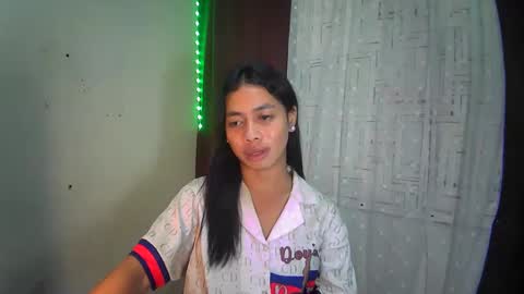 Snapshot of hottiescummerx chatting on 12.08.24 N I C A online show from 12.08.24