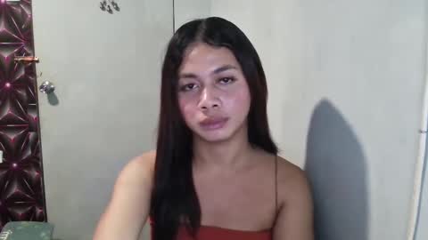 Snapshot of hottiescummerx chatting on 01.22.25 N I C A online show from 01.22.25