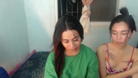 Snapshot of hottiescummerx chatting on 03.04.25 N I C A online show from 03.04.25