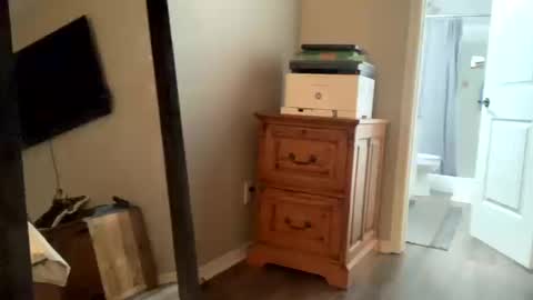 Snapshot of hottiewithabody101 chatting on 10.15.25 hottiewithabody101 online show from 10.15.25