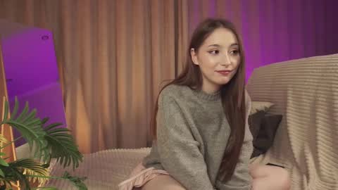 hottpeachh online show from 10.09.25