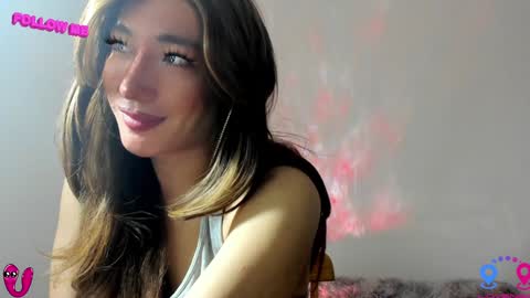 crishinahotty online show from 01.19.25