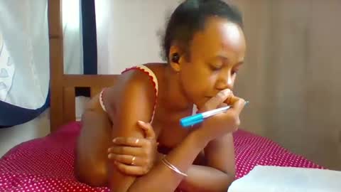 HottyFGirl online show from 02.22.25