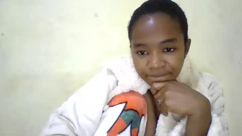 Snapshot of hotvanessa98 chatting on 05.17.26 hotvanessa98 online show from 05.17.26