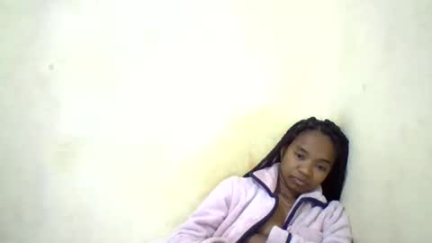 Snapshot of hotvanessa98 chatting on 05.30.26 hotvanessa98 online show from 05.30.26
