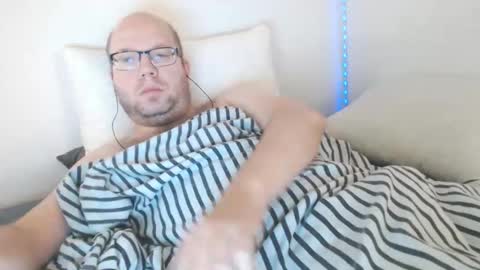 Snapshot of hoyboydkk chatting on 10.13.25 Christian online show from 10.13.25