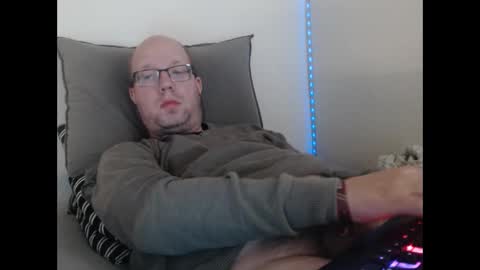 Snapshot of hoyboydkk chatting on 04.25.26 Christian online show from 04.25.26