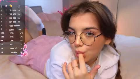 Snapshot of huba_booba chatting on 03.11.25 Diane online show from 03.11.25