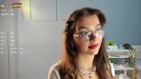 Snapshot of huba_booba chatting on 09.27.25 Diane online show from 09.27.25