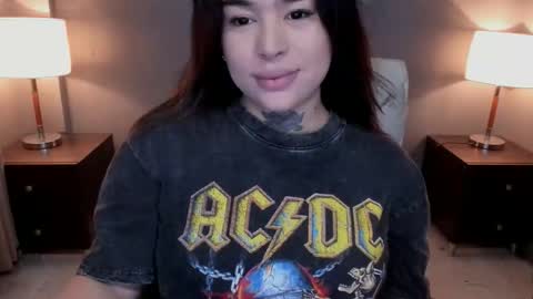 Snapshot of hubadera chatting on 10.19.25 hubadera online show from 10.19.25