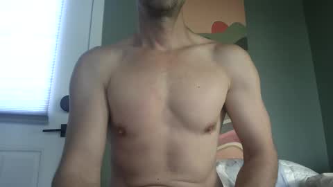 Snapshot of hubbwc chatting on 09.15.25 hubbwc online show from 09.15.25