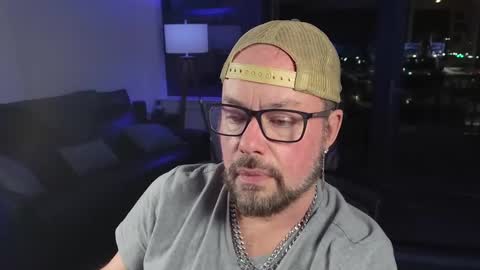 Snapshot of hudson_cage chatting on 10.13.25 Hudson Cage formerly DCLthrKnkBoy online show from 10.13.25