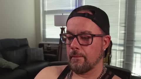 Snapshot of hudson_cage chatting on 10.26.25 Hudson Cage formerly DCLthrKnkBoy online show from 10.26.25