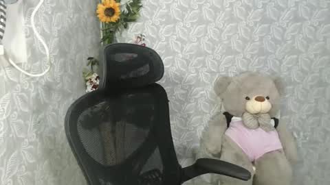 Snapshot of huge_cock2handle_intown chatting on 01.29.25 huge_cock2handle_intown online show from 01.29.25