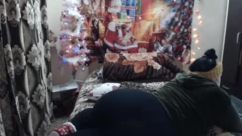 Snapshot of hugeassdevil chatting on 12.14.24 hugeassdevil online show from 12.14.24