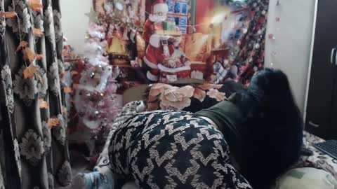 Snapshot of hugeassdevil chatting on 01.31.25 hugeassdevil online show from 01.31.25