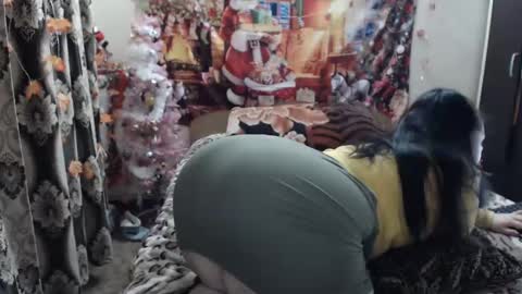 Snapshot of hugeassdevil chatting on 02.08.25 hugeassdevil online show from 02.08.25