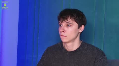 Snapshot of hugebangins_ chatting on 10.15.25 ANTHONY online show from 10.15.25