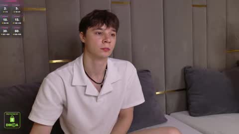 Snapshot of hugebangins_ chatting on 10.25.25 ANTHONY online show from 10.25.25