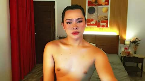 Snapshot of hugecock_nathalie15 chatting on 10.18.25 nathalie online show from 10.18.25