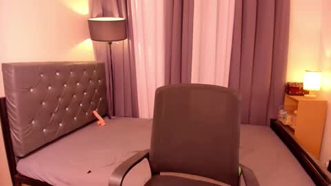 hugecock_pretty714250 online show from 11.13.25