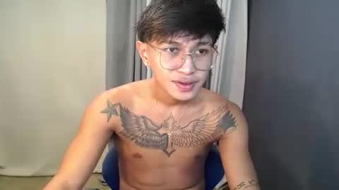 Snapshot of hugecockchristian chatting on 09.09.25 hugecockchristian online show from 09.09.25