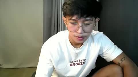 Snapshot of hugecockchristian chatting on 09.11.25 hugecockchristian online show from 09.11.25