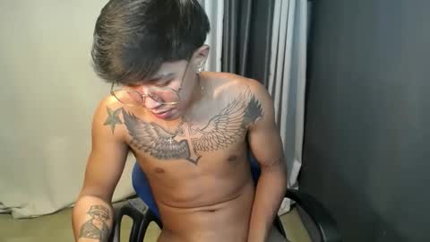 Snapshot of hugecockchristian chatting on 09.17.25 hugecockchristian online show from 09.17.25