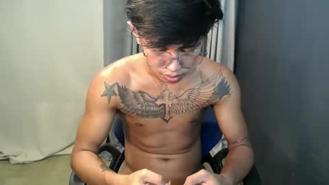 Snapshot of hugecockchristian chatting on 09.18.25 hugecockchristian online show from 09.18.25