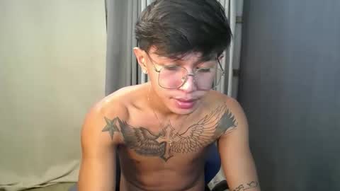 Snapshot of hugecockchristian chatting on 09.24.25 hugecockchristian online show from 09.24.25