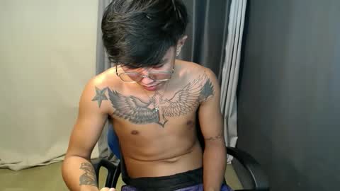 Snapshot of hugecockchristian chatting on 09.25.25 hugecockchristian online show from 09.25.25