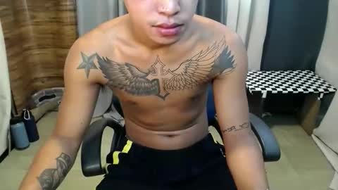 Snapshot of hugecockchristian chatting on 11.13.25 hugecockchristian online show from 11.13.25