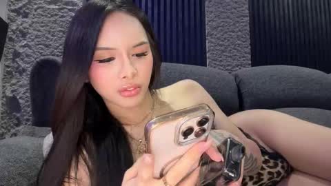 Snapshot of hugecockeightine chatting on 11.21.25 Tine Castillo online show from 11.21.25