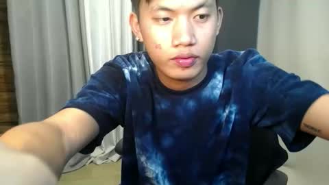 hugecockjames09 online show from 10.04.25