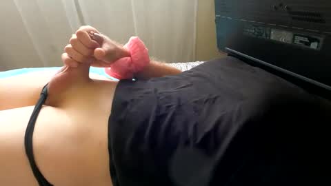 HugeCumshots online show from 09.23.25