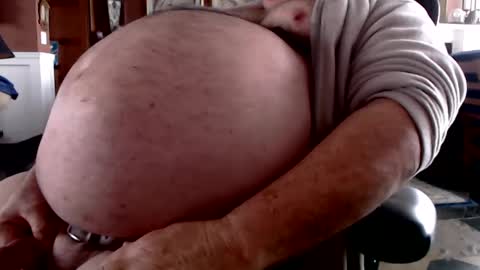 Huge Hairy Beergut online show from 01.24.25