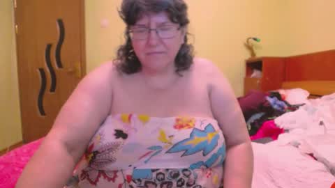 HugeTitsXXX online show from 02.11.25