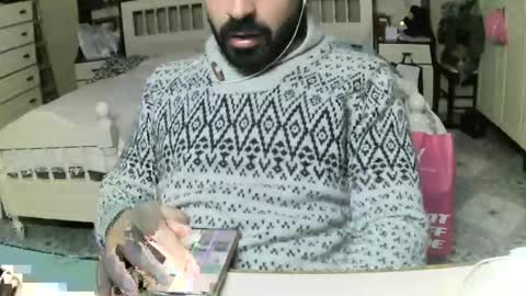 Snapshot of hugeveiny chatting on 03.11.25 hugeveiny online show from 03.11.25