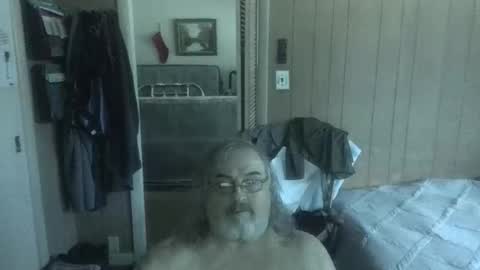 Snapshot of huggybear566 chatting on 06.08.26 lonely huggy bear online show from 06.08.26